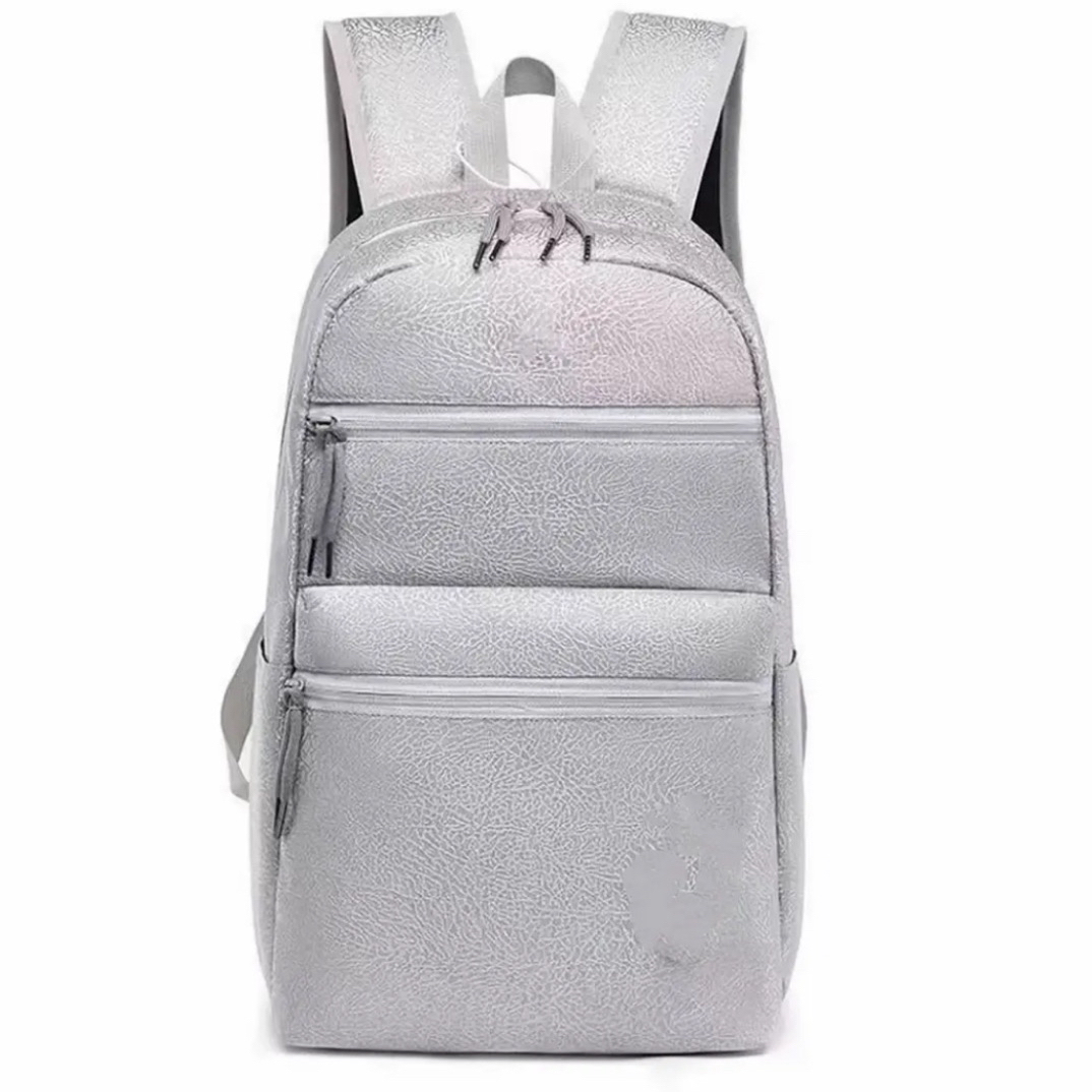 （徽章）双肩包男女运动户外百搭简约潮流轻便防泼水休闲背包