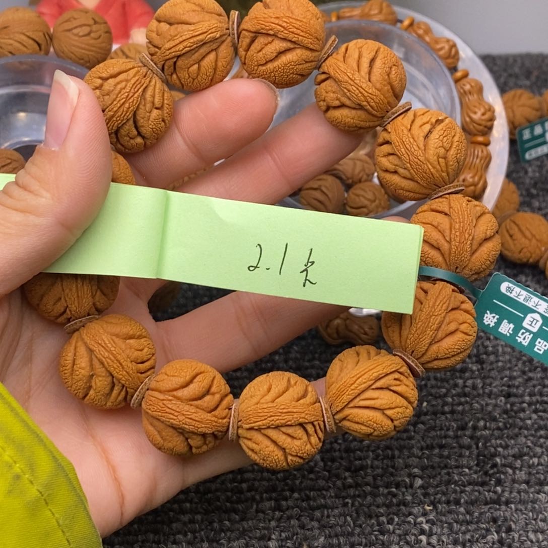 秦岭山脉龙纹桃核 13