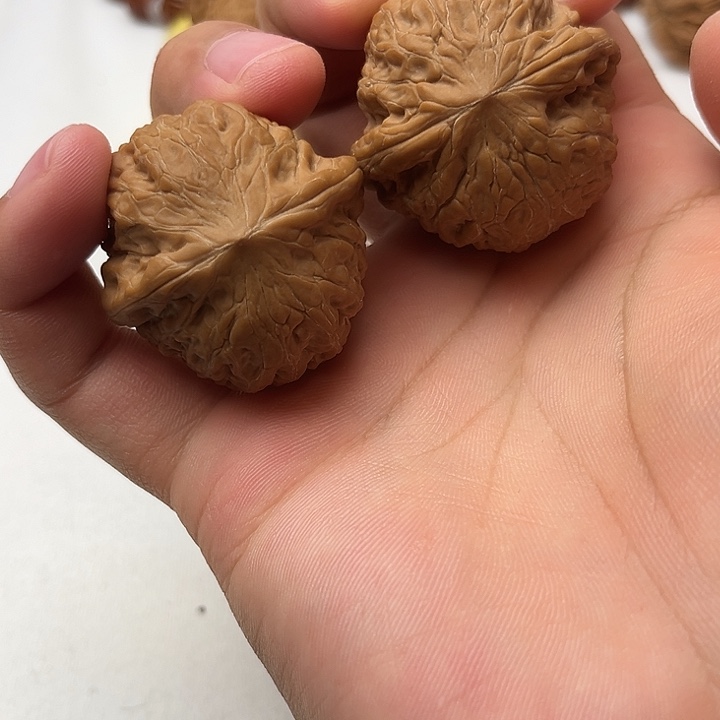 桃核吊坠全品铁锤