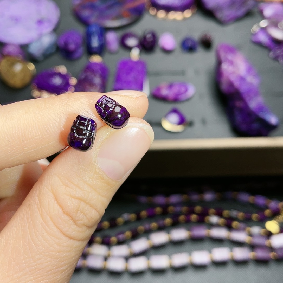 苏纪石（舒俱来）耳钉银S925镶嵌