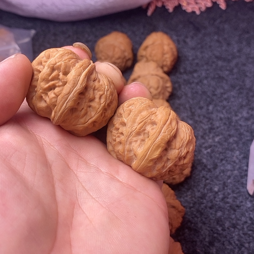 【闪购商品】文玩核桃吊坠42元宝