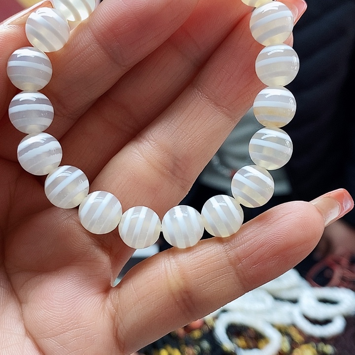 玛瑙/玉髓颈饰合金