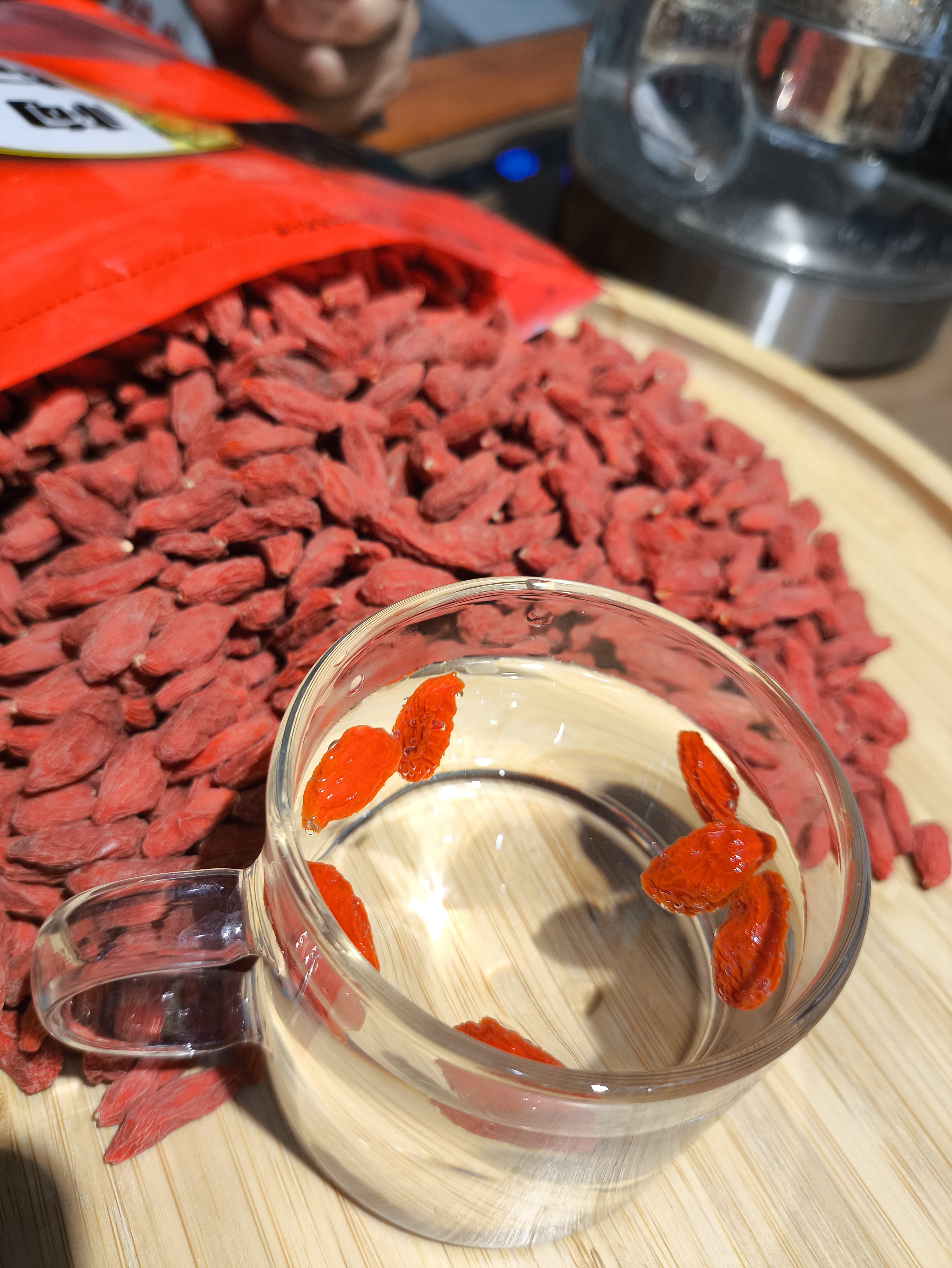 宁夏中宁头茬红枸杞免洗大颗粒饱满干货可泡水泡酒煲汤滋补