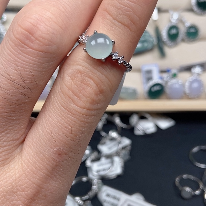 翡翠未镶嵌戒指戒指