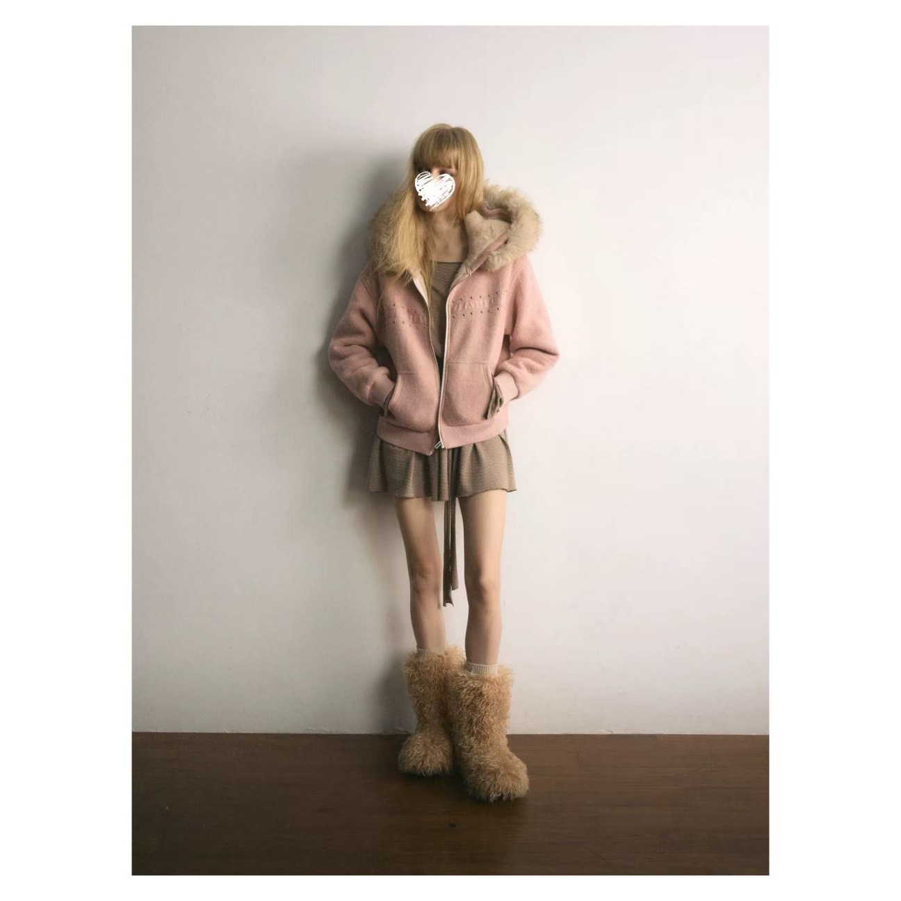 秋冬新款韩系宽松柔雾粉芭蕾风蓬松毛毛领连帽皮草短外套  82228