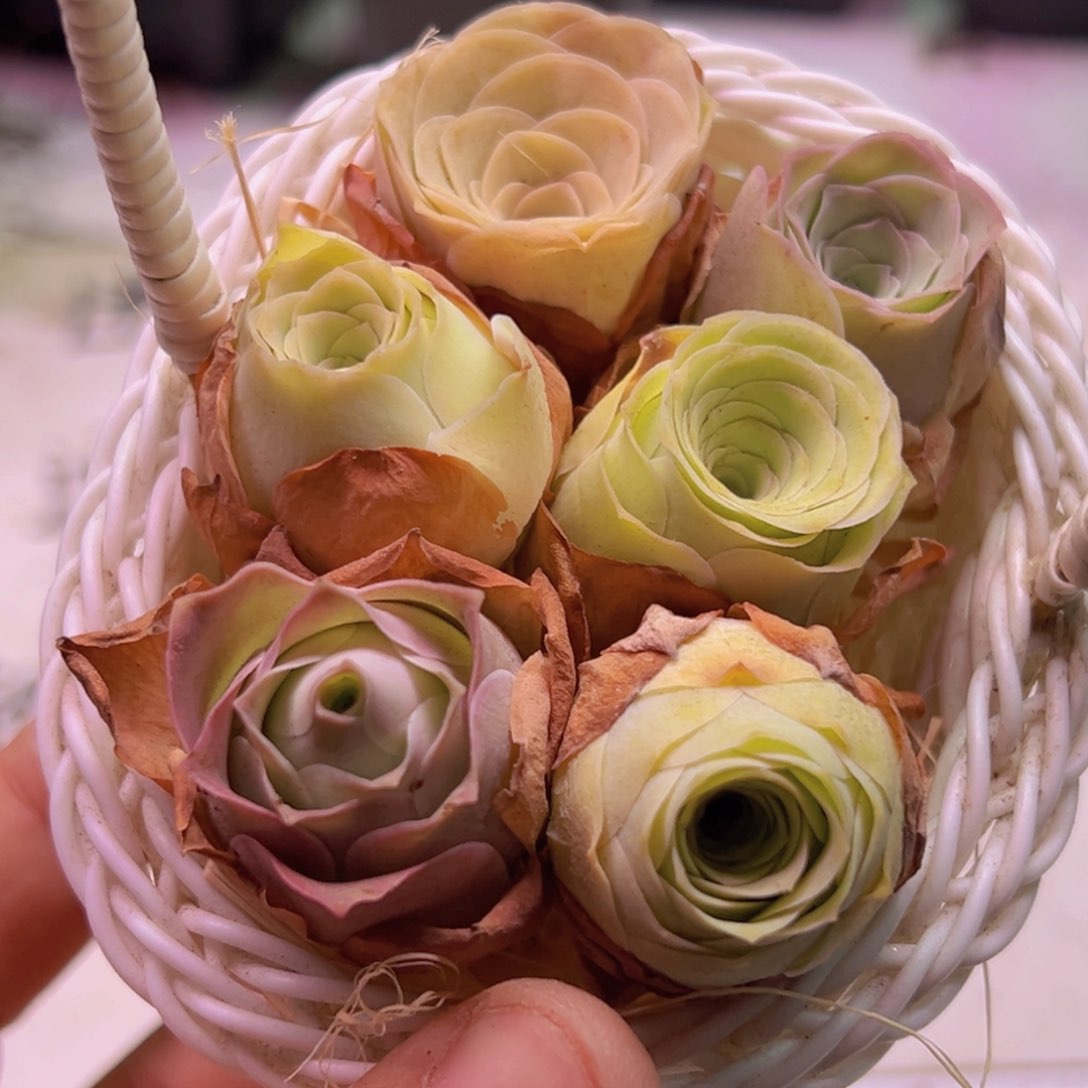 小提手花篮一组发货