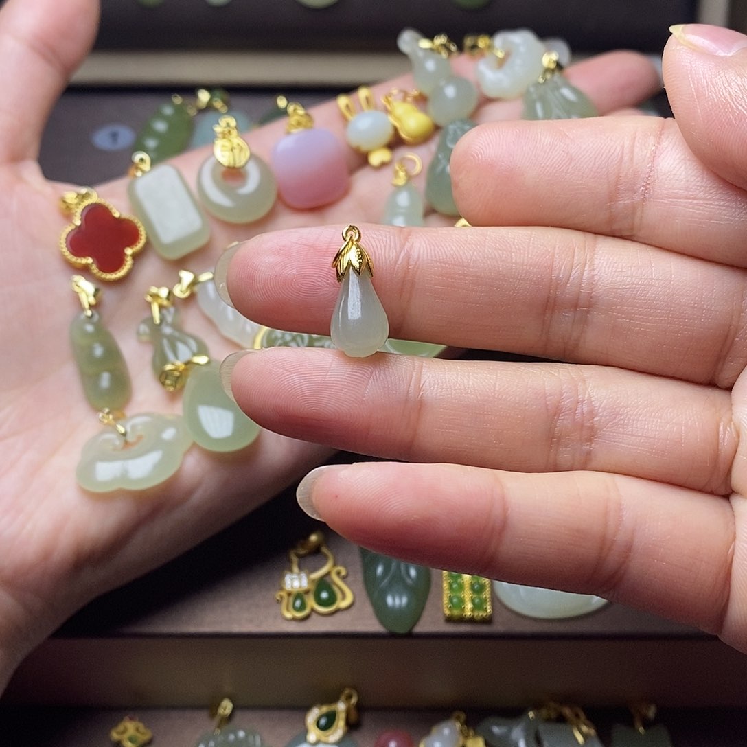 和田玉颈饰银S925镶嵌