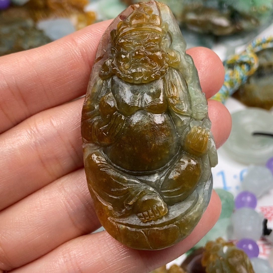 定制翡翠未镶嵌翡翠