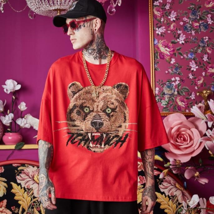 轻奢-TCH潮牌时尚熊头涂鸦烫钻圆领套头红色短袖T恤T66B106118