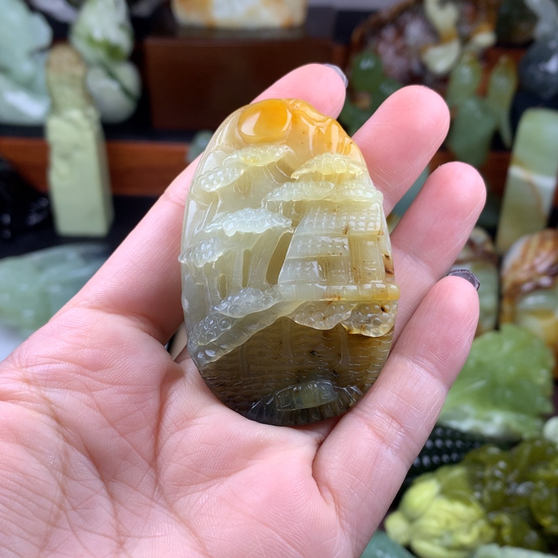 岫玉未镶嵌手把件