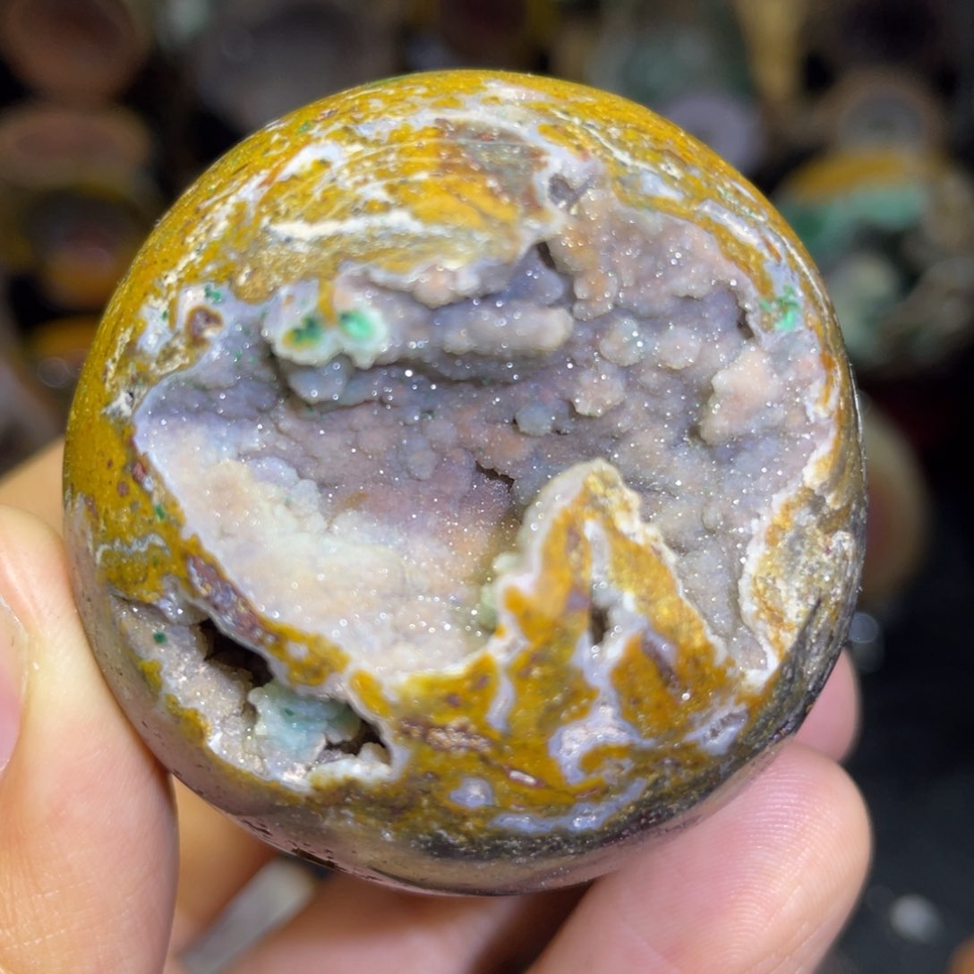 水晶大型摆件未镶嵌