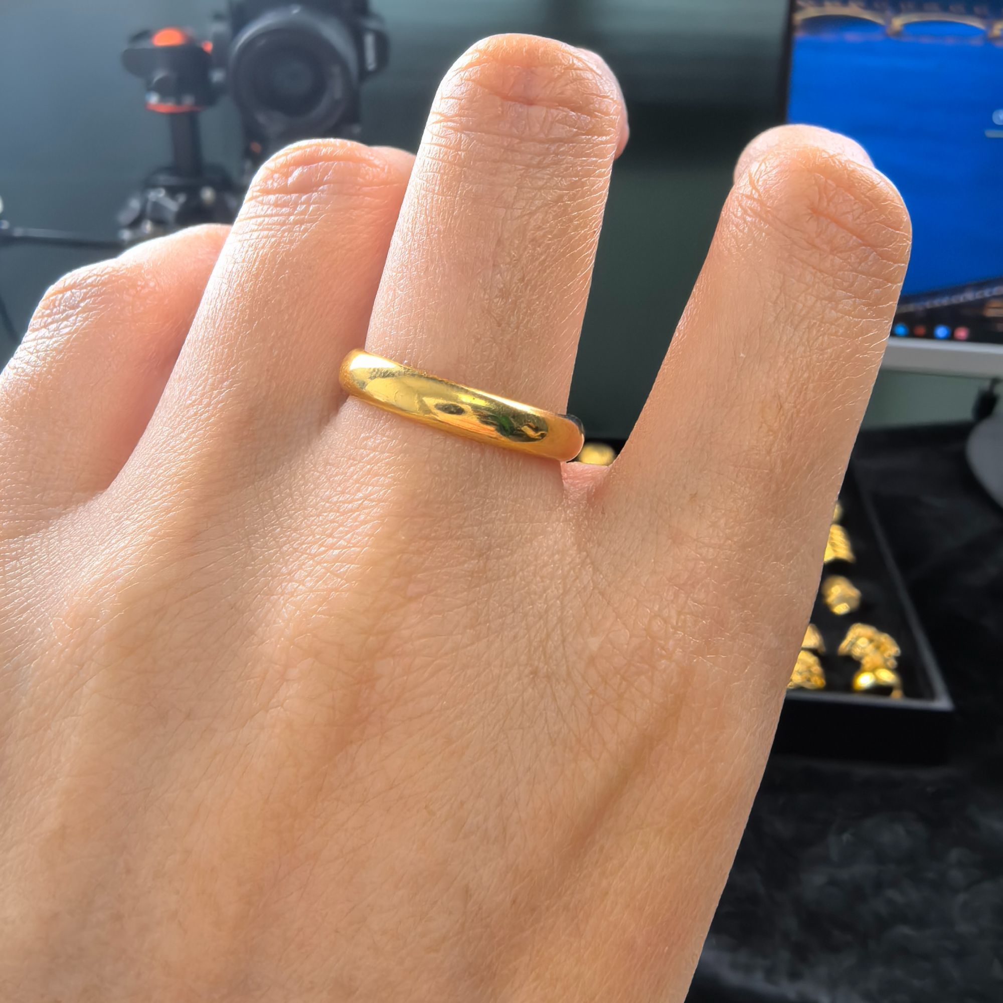 铜合金戒指 铜合金戒指素圈戒指男女同款金色复古轻奢手饰时尚