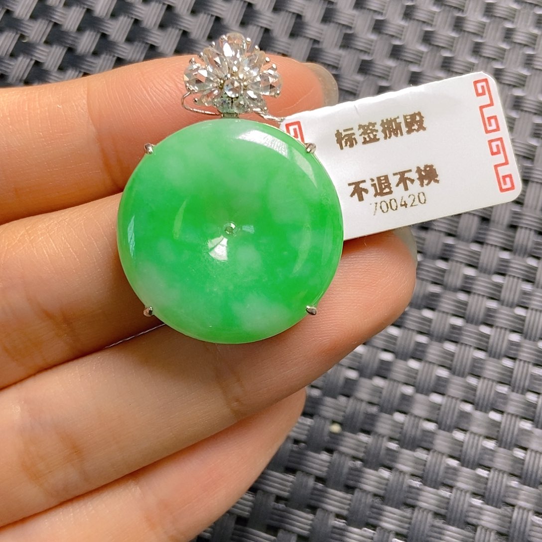 颈饰银S925镶嵌翡翠