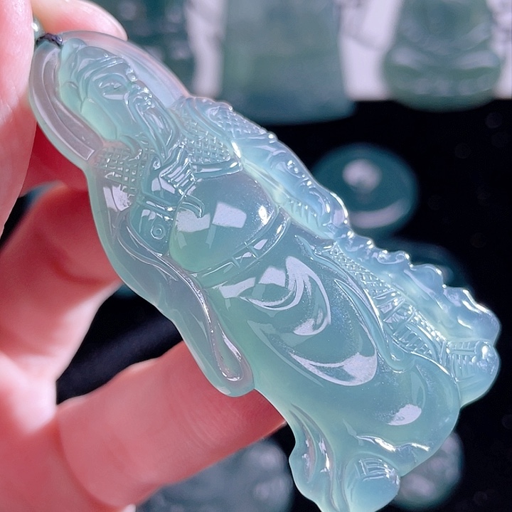 翡翠未镶嵌颈饰9999999999
