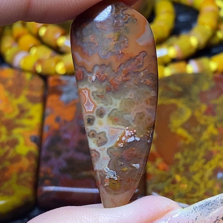 玛瑙/玉髓颈饰未镶嵌