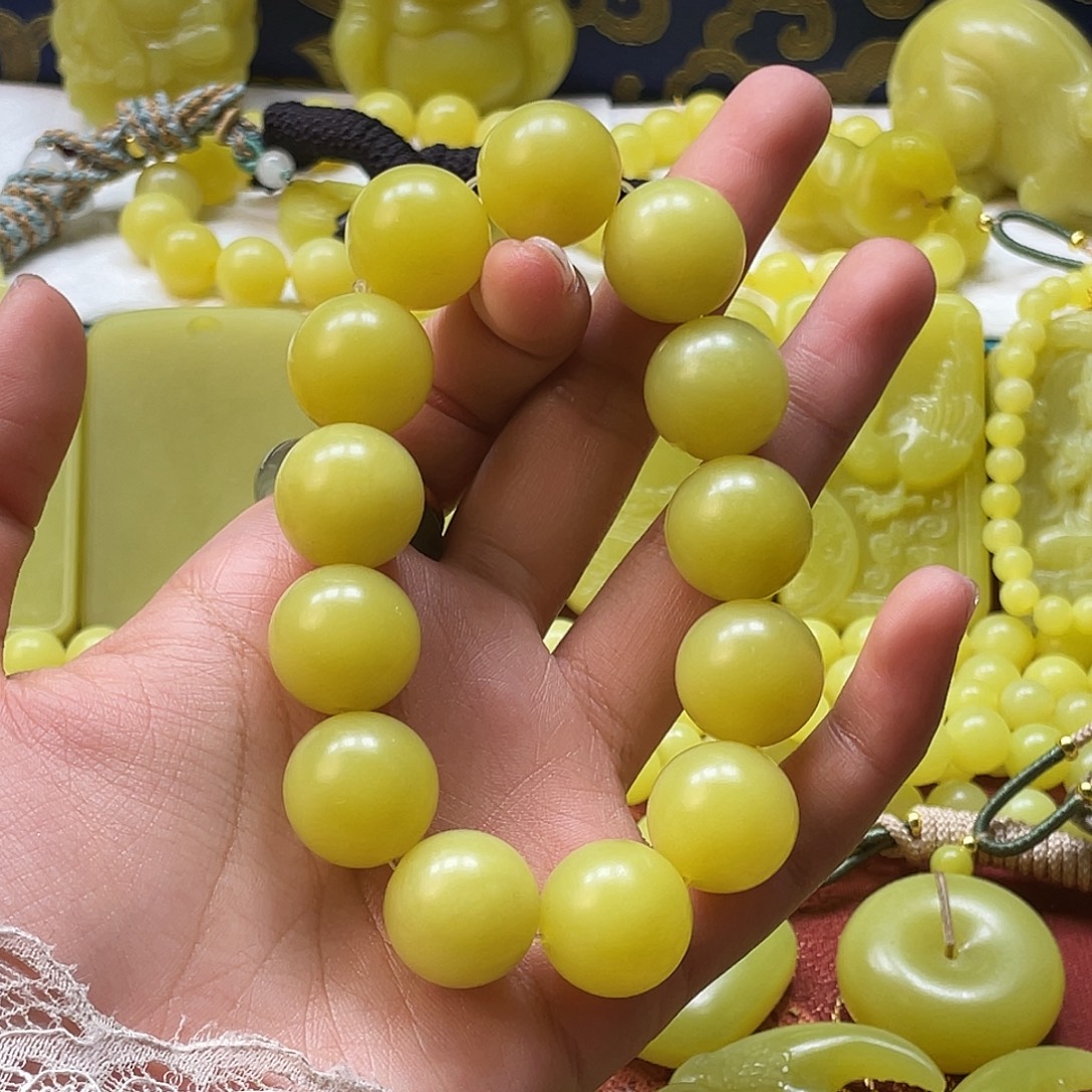 新疆若羌黄口卡16手串