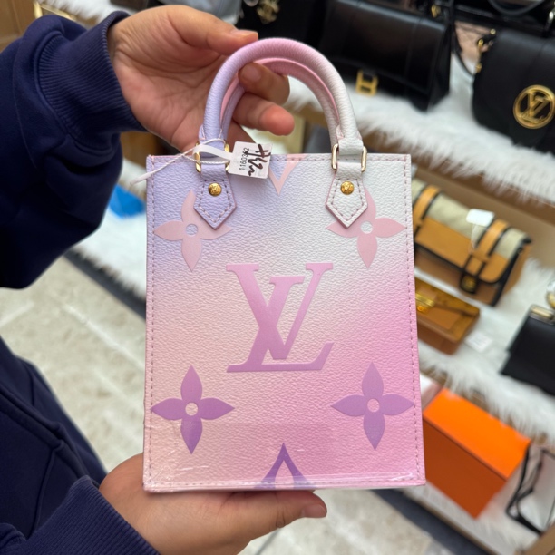 99新 LouisVuitton/路易威登 手提包/包展