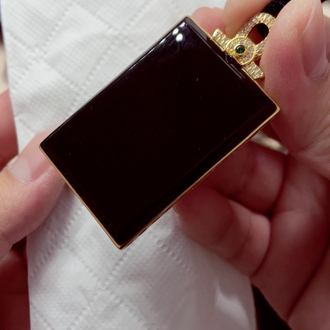 翡翠未镶嵌颈饰先鉴后发一物一证