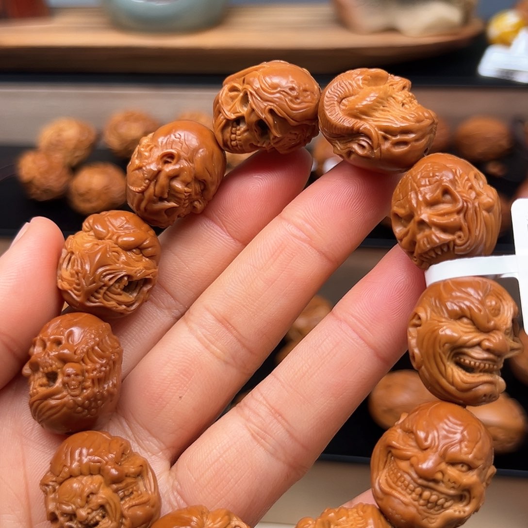 橄榄核吊坠恶僧手串