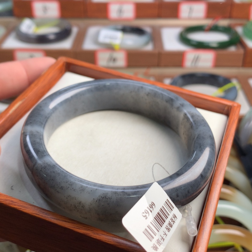 【闪购商品】和田玉手镯未镶嵌60.6