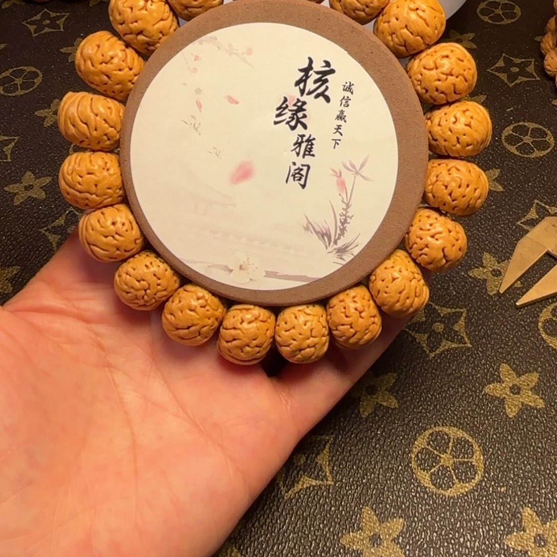 *****手串桃核6号链接纽扣