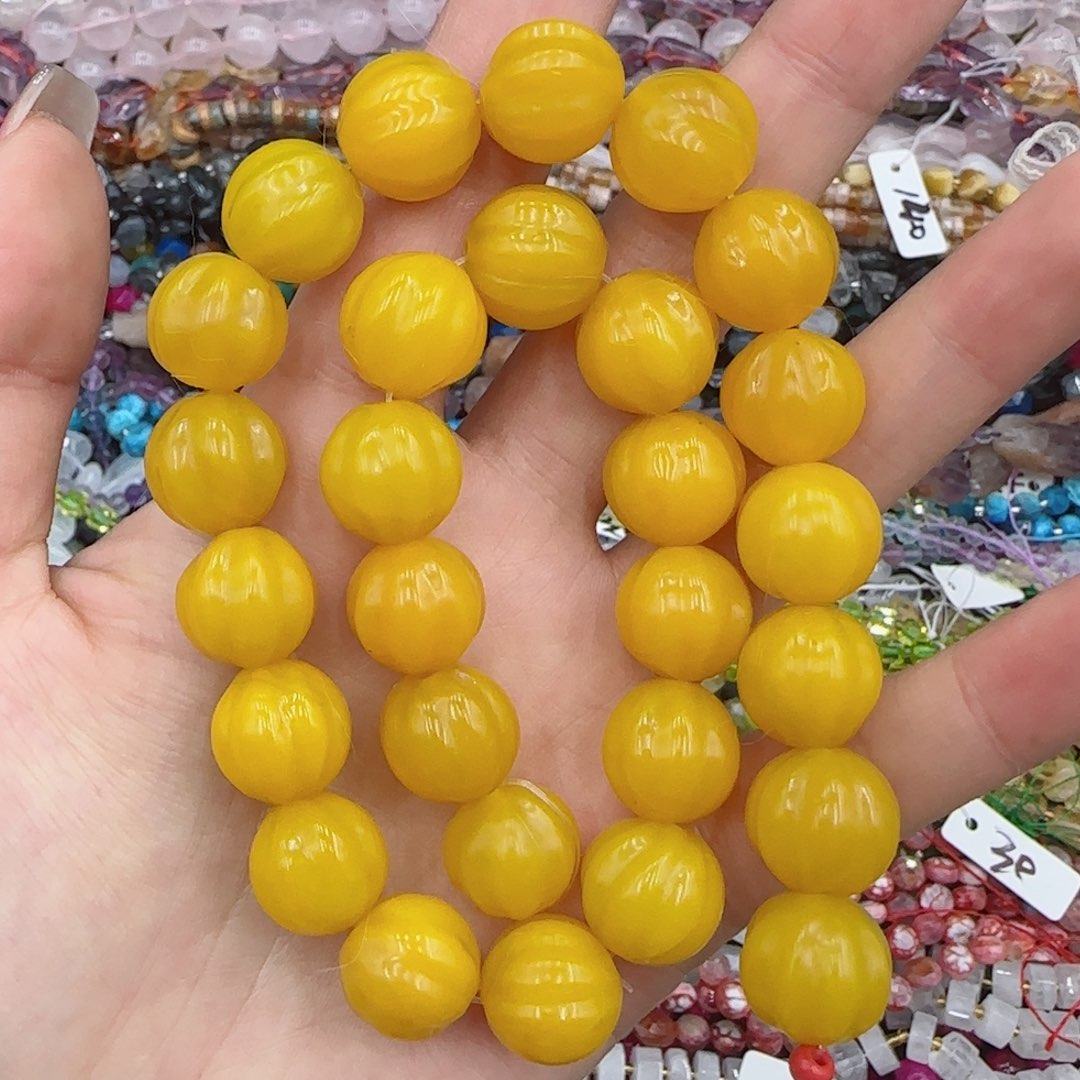 玛瑙/玉髓珠宝半成品未镶嵌黄玛瑙雕刻南瓜一条卡14