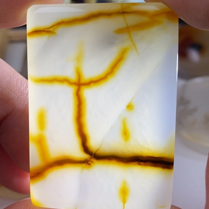 玛瑙/玉髓未镶嵌珠宝奇石