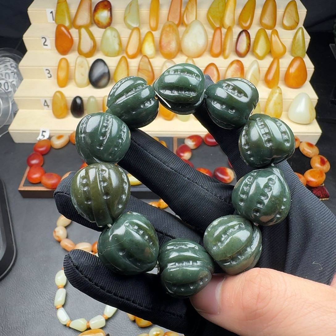 和田玉（青玉）手串未镶嵌