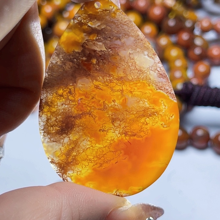 玛瑙/玉髓颈饰未镶嵌我****腾
