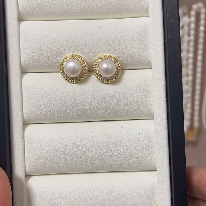 淡水珍珠合金耳饰
