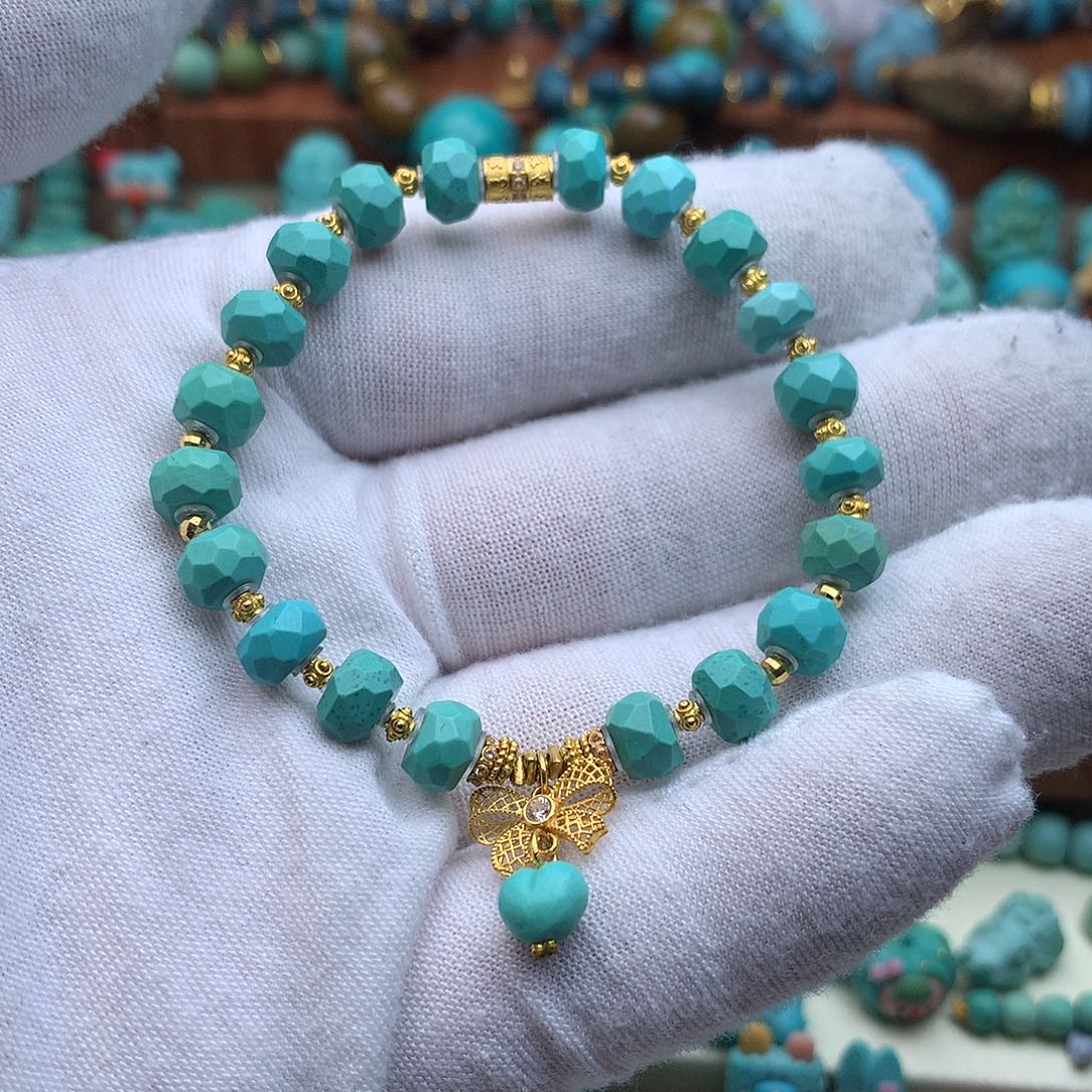 绿松石18K金镶嵌颈饰