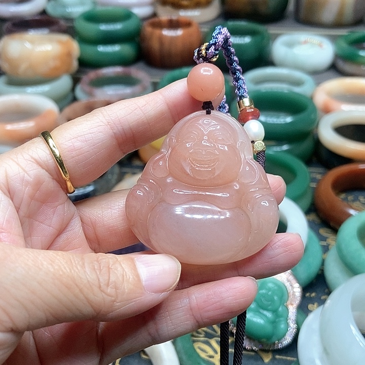 石英质玉手镯未镶嵌刘*玲