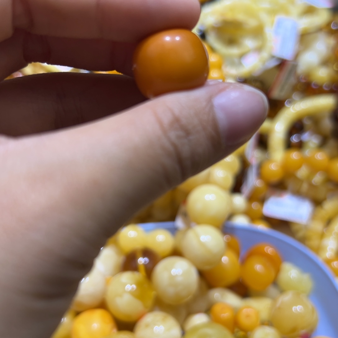 琥珀珠宝奇石未镶嵌