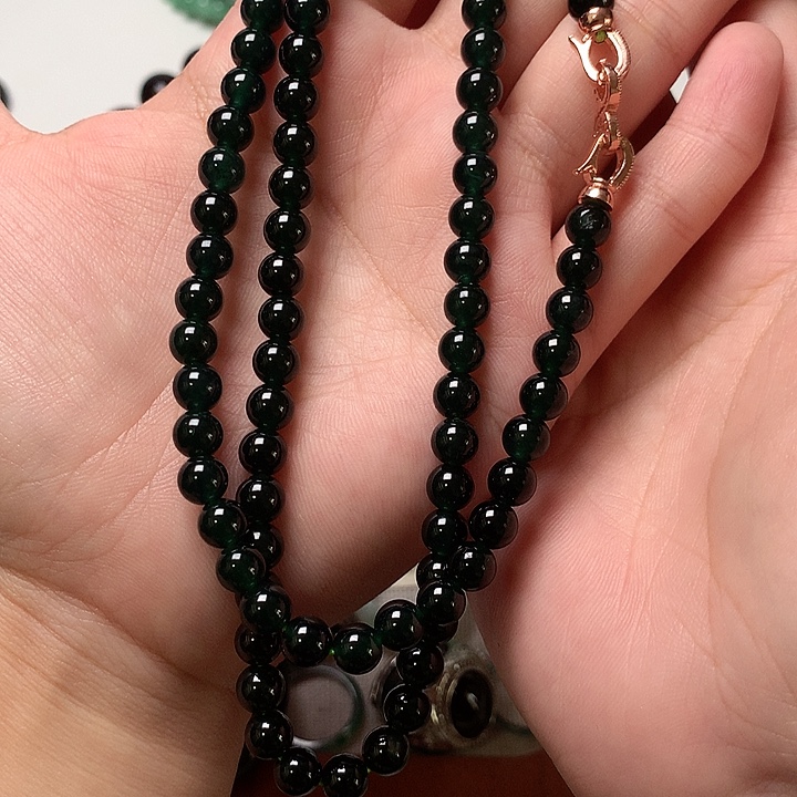 翡翠未镶嵌颈饰翡翠6