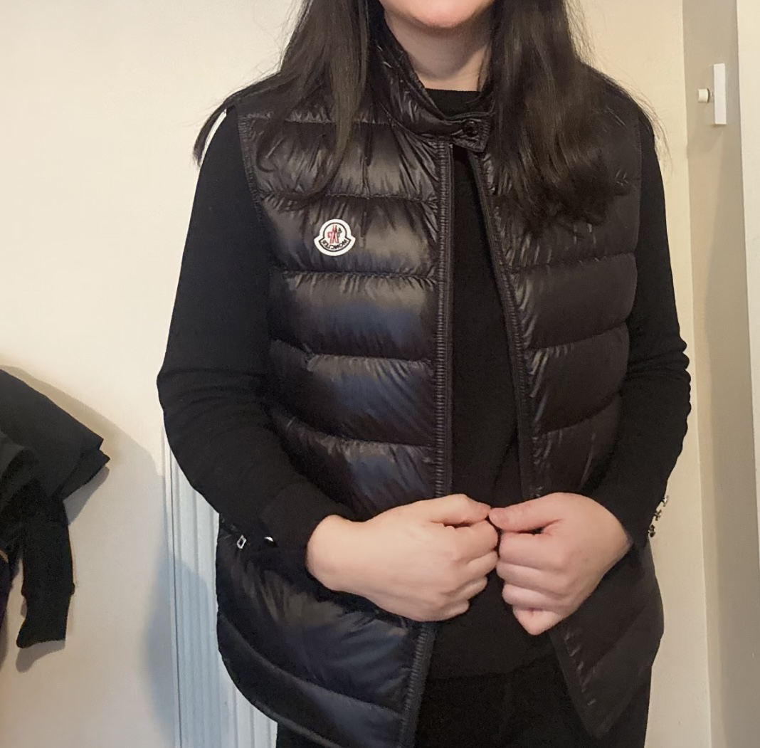 未使用 MONCLER 蒙口【经典gui轻薄款柜7850】马甲羽绒服