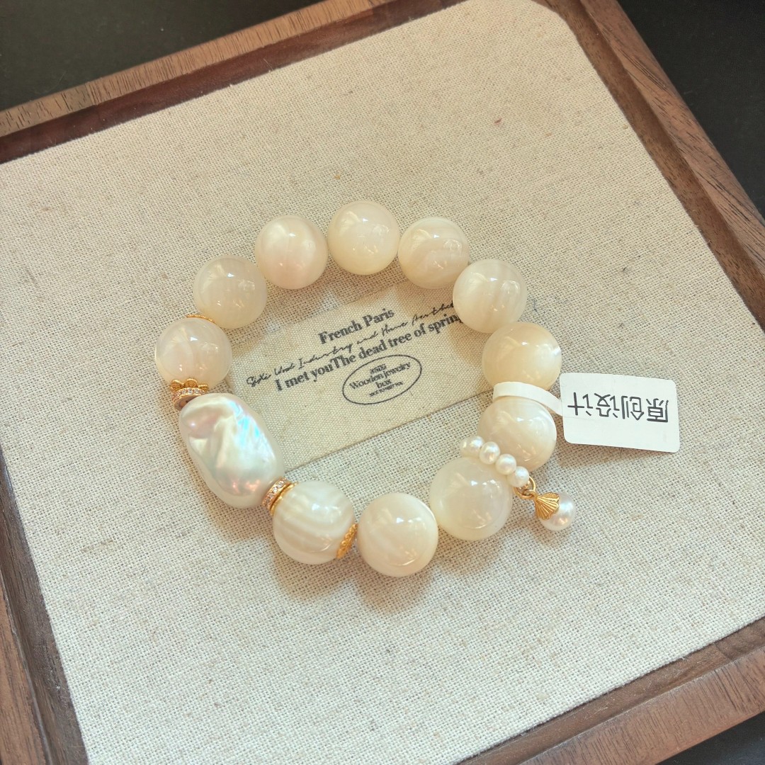 天然巴洛克珍珠搭配白贝母贝壳珠清新珠宝手串