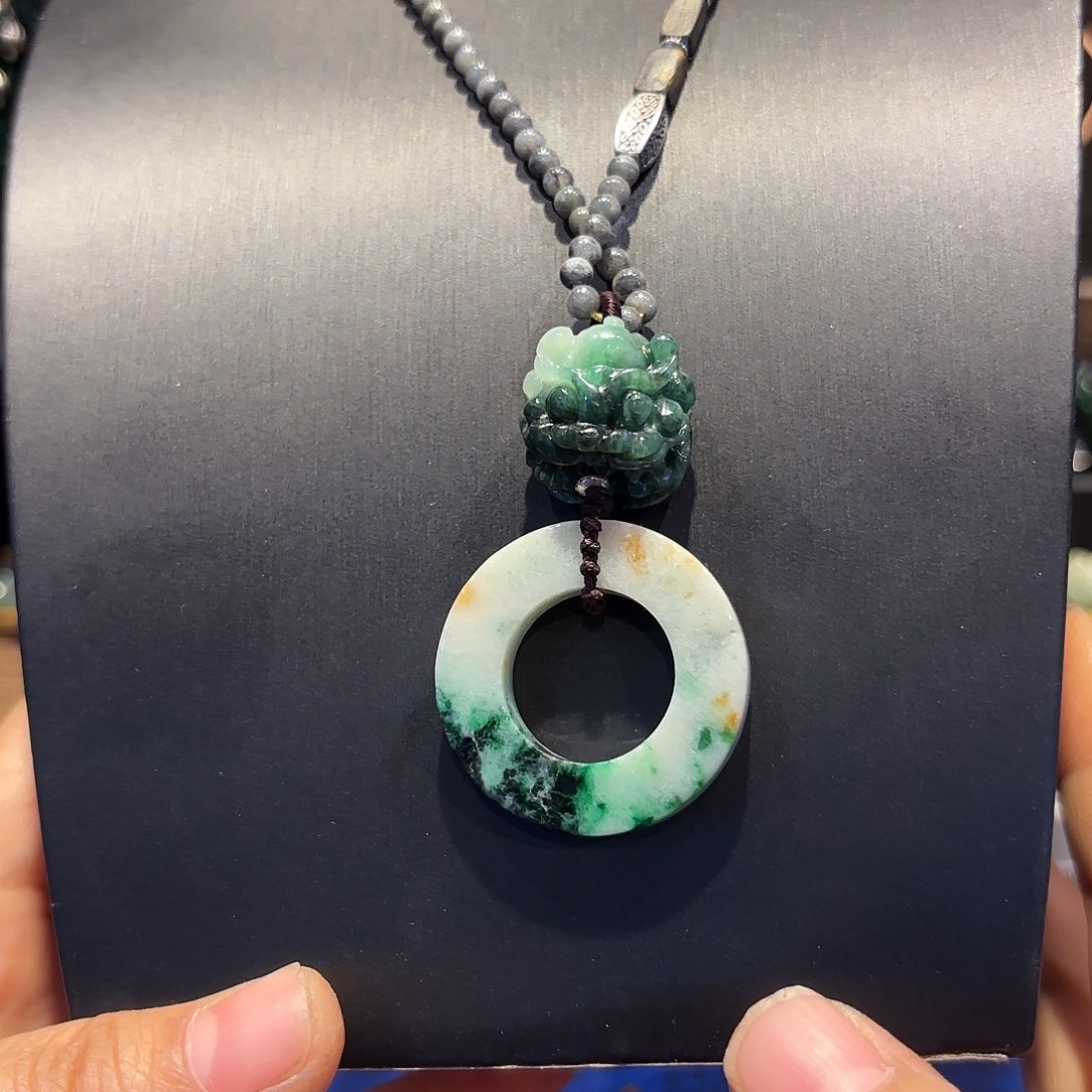 翡翠颈饰未镶嵌原创