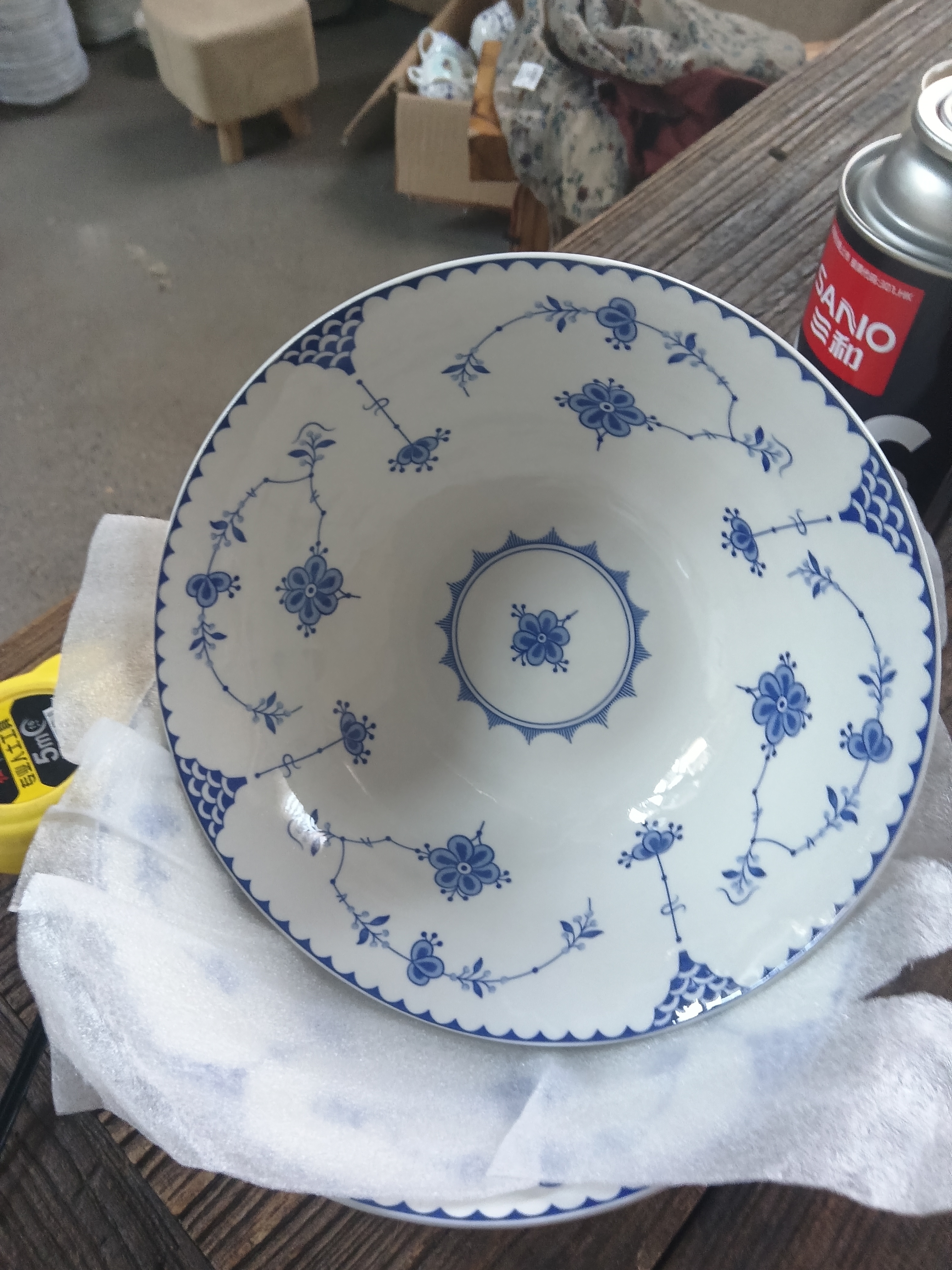 国营尾货唐草八汤碗一对微瑕