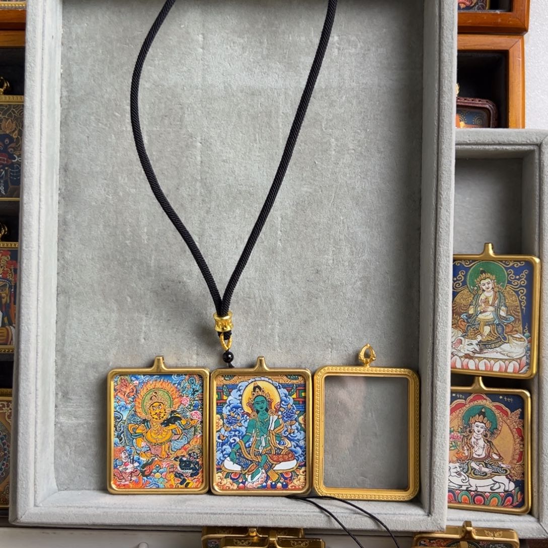 吊坠开*❤双面绿妈妈➕五路