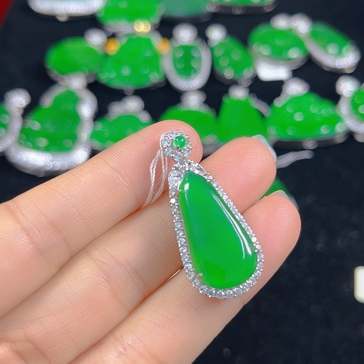 翡翠银S925镶嵌吊坠(不含链)