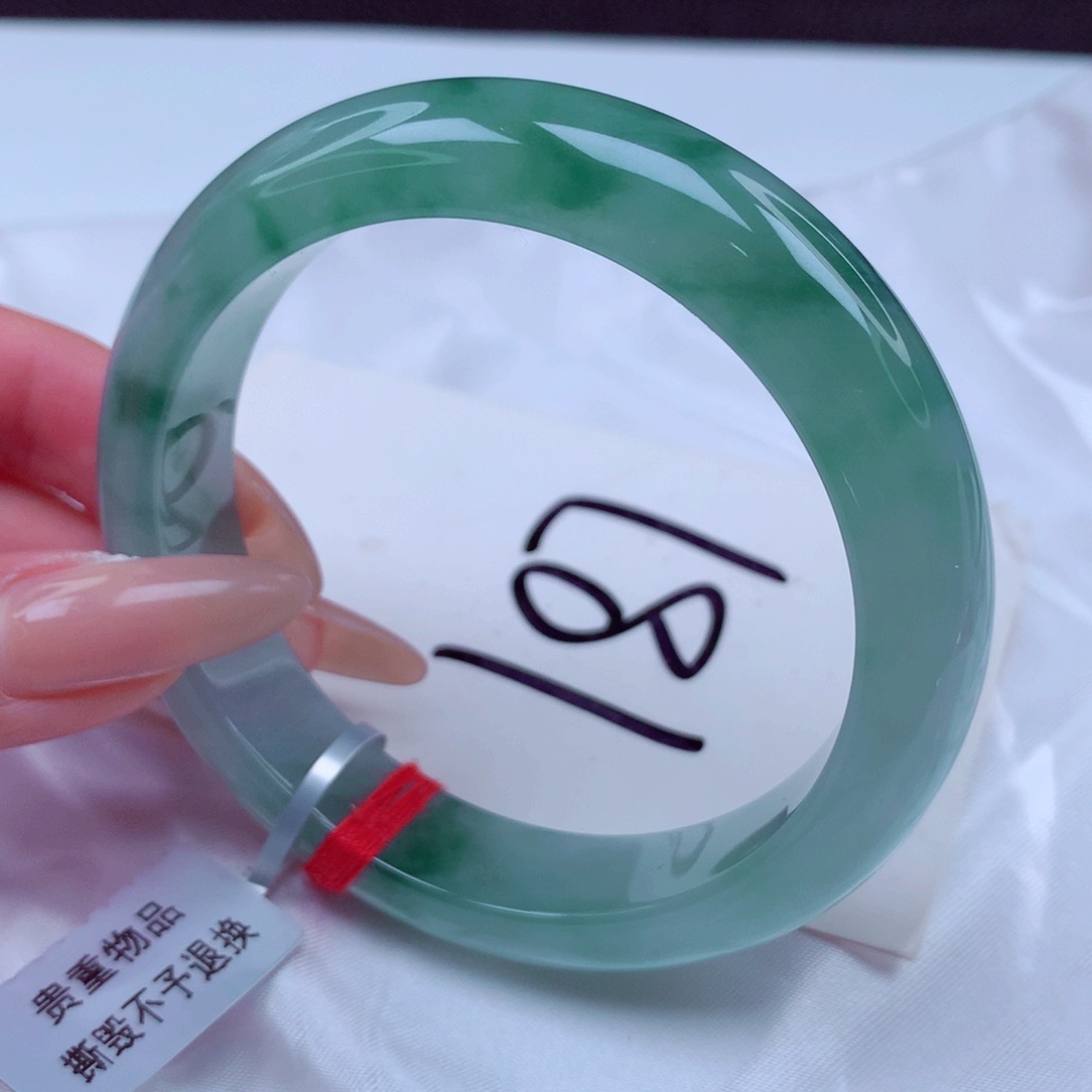 翡翠手镯未镶嵌翡翠55