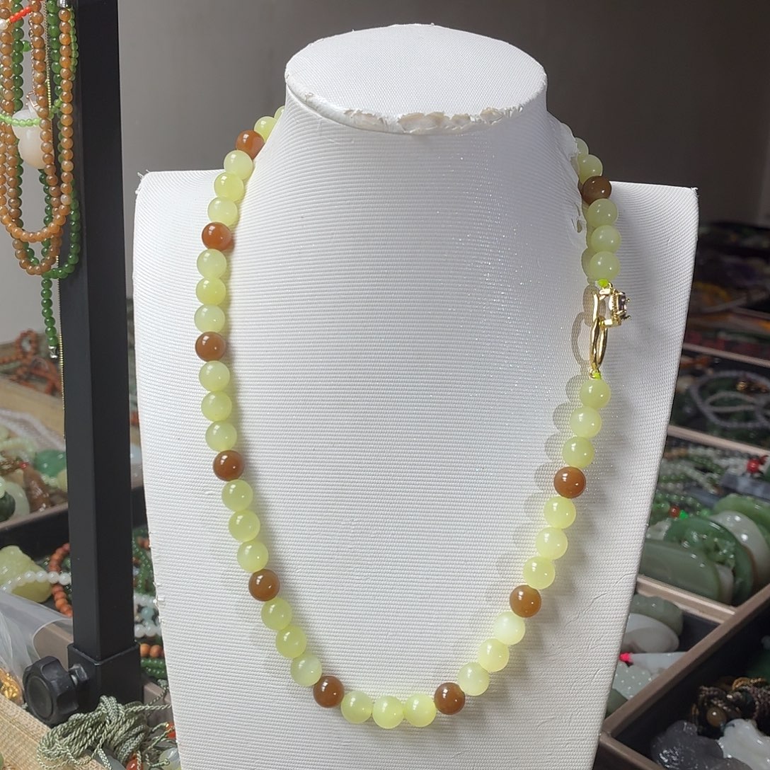 和田玉未镶嵌颈饰猫眼8福利