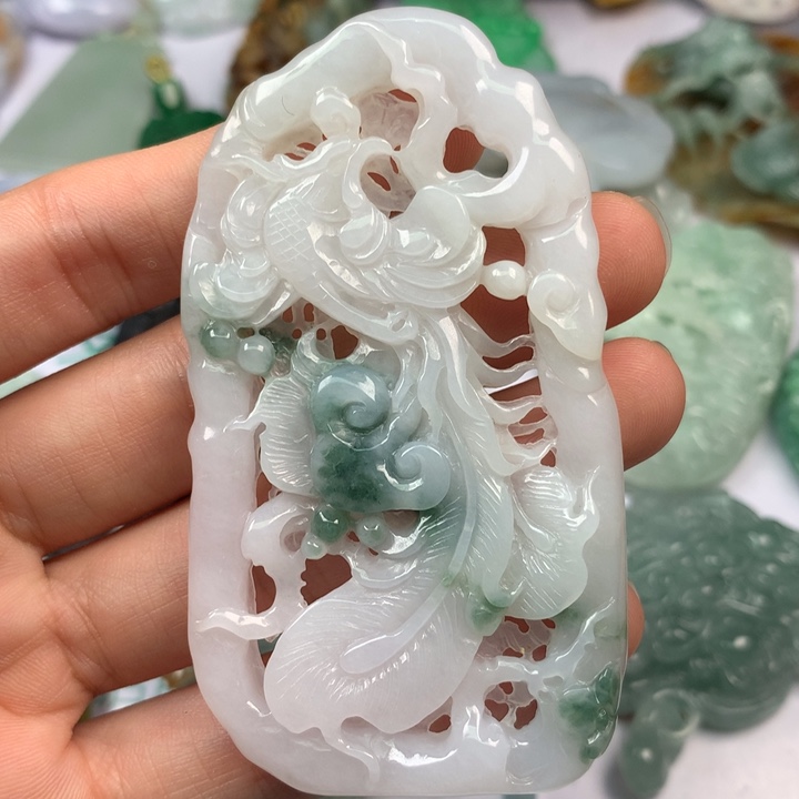 翡翠未镶嵌颈饰翡翠