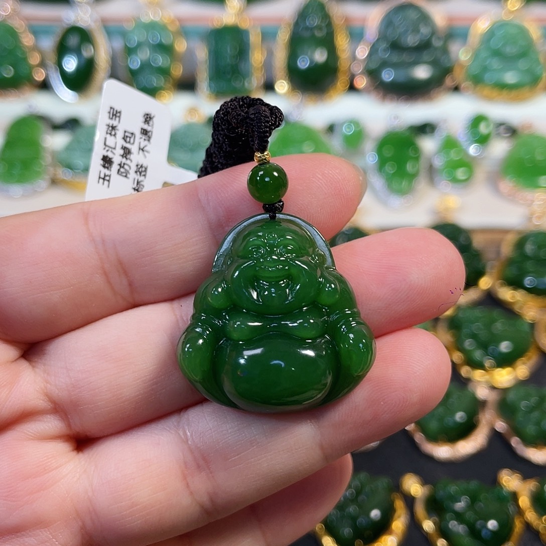 和田玉（碧玉）未镶嵌颈饰阳绿佛公30mm