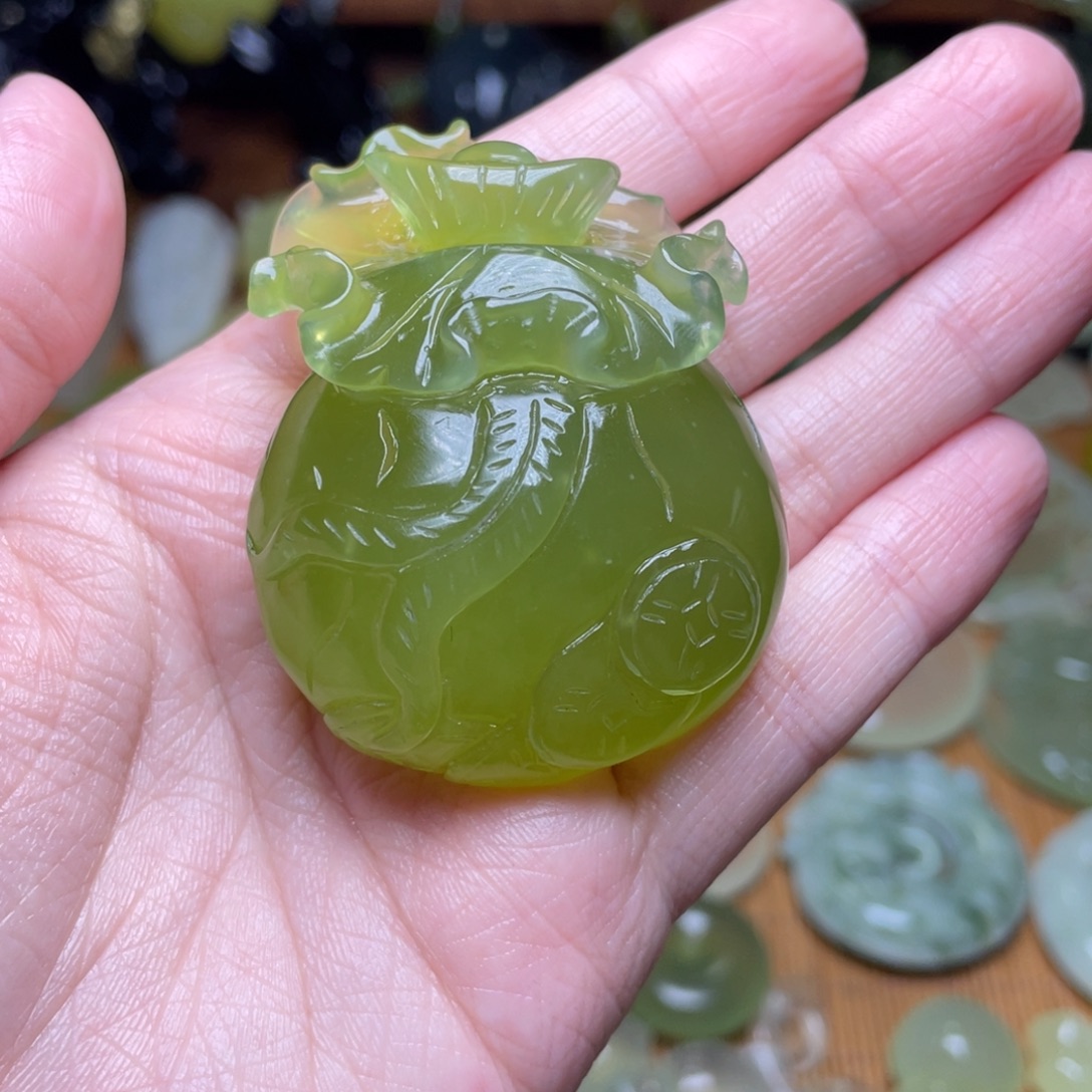 *****岫玉未镶嵌岫玉手把件