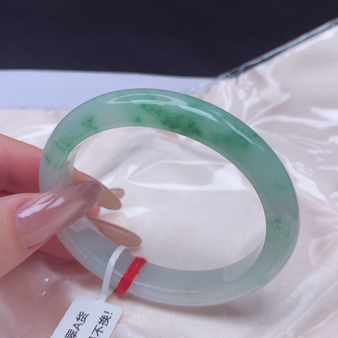 未镶嵌手镯翡翠手镯56贵妃