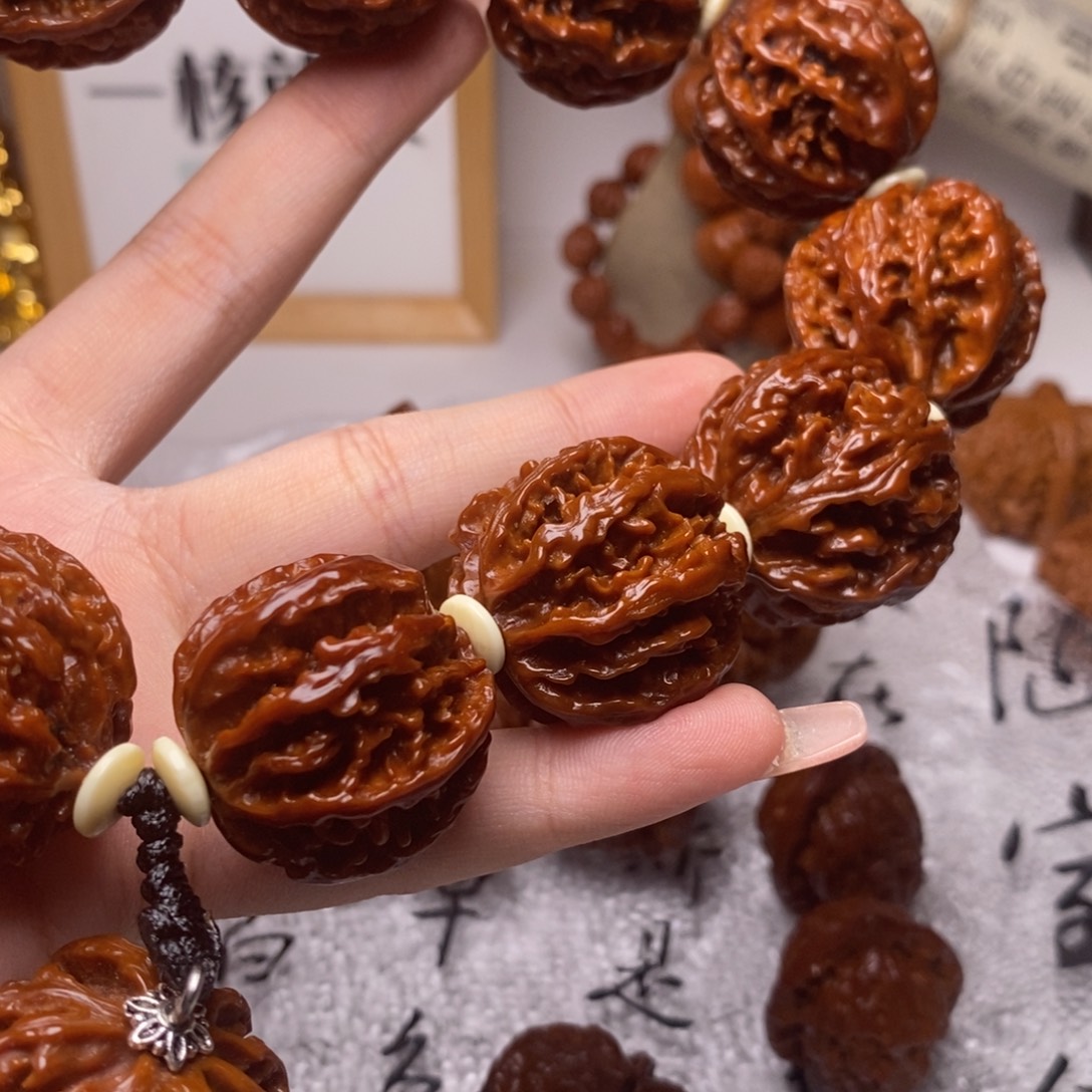 小***子文玩核桃文玩核桃