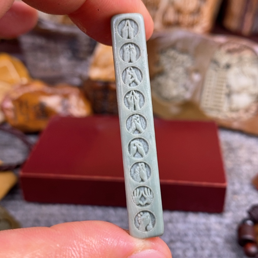 【闪购商品】原石雕刻手把件