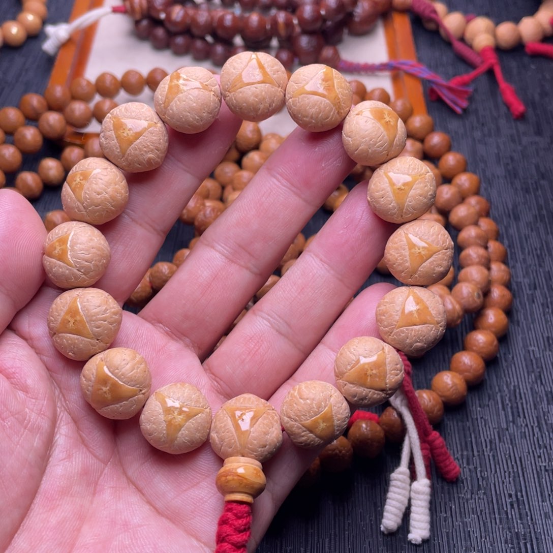 凤眼菩提吊坠凤眼