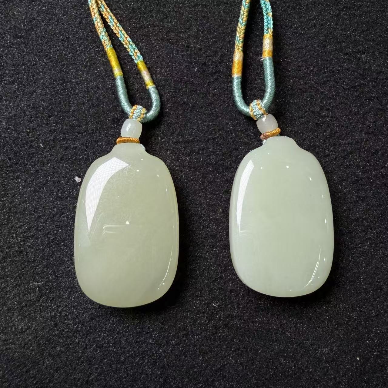 【玉经纶】212285/Q28-和田玉吊坠-多样性发其一